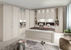 Überbauschlafzimmer beige