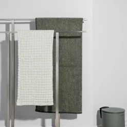 Blomus Handtuchständer silberfarben