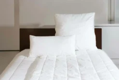 CENTA-STAR Vierjahreszeitenbett 550g weiß