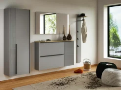 Garderobe mit Hutablage