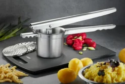 Gefu Kartoffel-,Saft-/Spätzlepresse silberfarben
