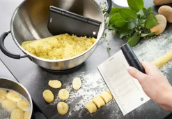 Gefu Teigspachtel schwarz