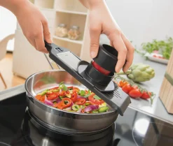 Gefu V-Hobel schwarz