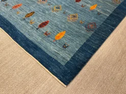 Handknüpfteppich blau