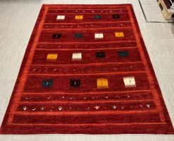 Handknüpfteppich rot