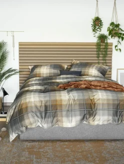 Irisette Mako-Satin-Bettwäsche goldfarben