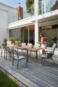 OUTDOOR Gartentisch ausziehbar grau braun