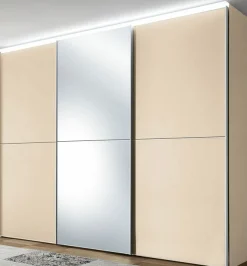 Schwebetürenschrank beigebraun