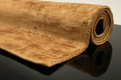 Theo Keller Handwebteppich goldfarben