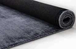 Theo Keller Handwebteppich schwarz