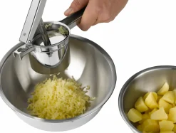 WMF Kartoffelpresse silberfarben